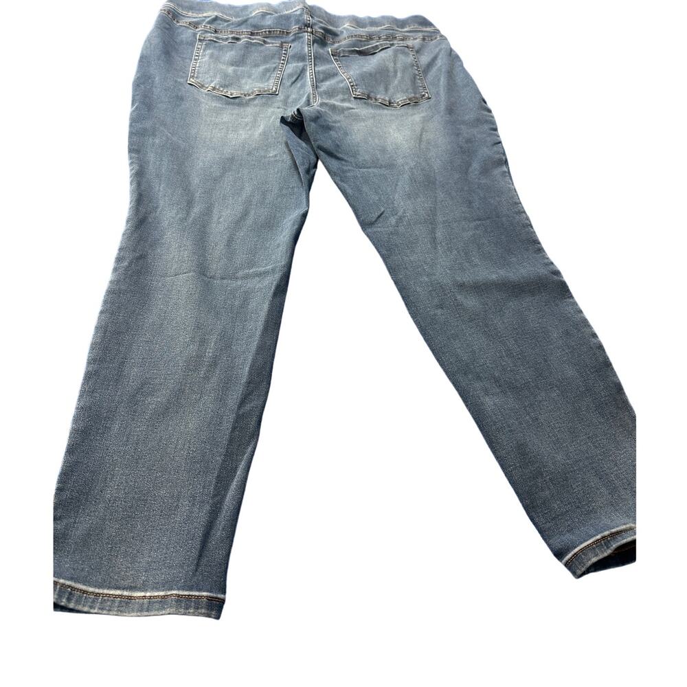 Lane Bryant High-Rise Pull-On Jeggings | Soft Stretch Denim | Plus Size 24 - Picture 8 of 11